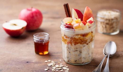  Overnight Oats mit Apfel, Honig und Zimt