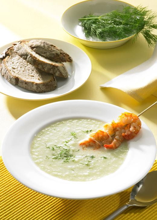 recipe image Kalte Gurkensuppe mit Garnelen