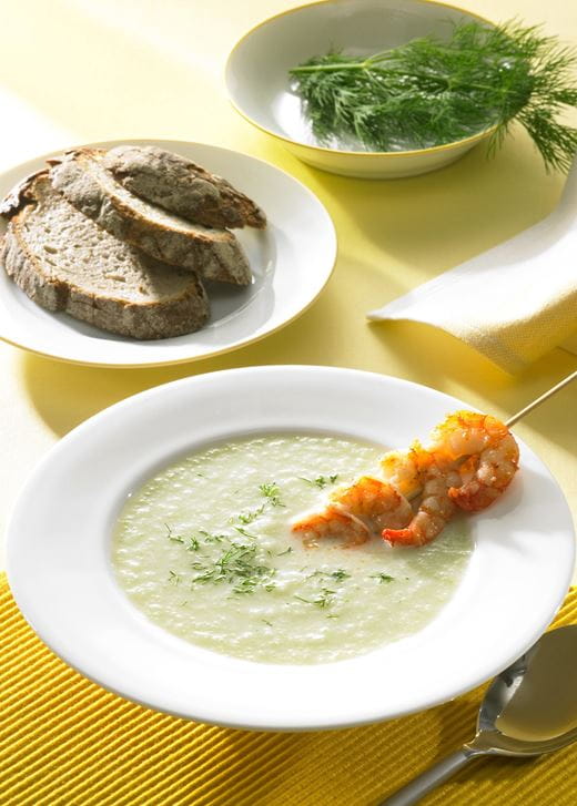 recipe image Kalte Gurkensuppe mit Garnelen