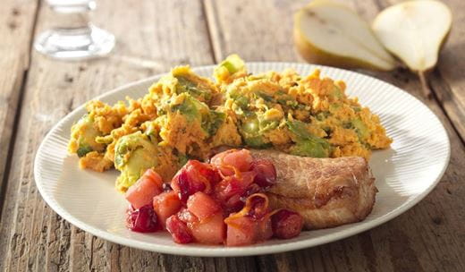 recipe image Spruitjesstamppot met stoofperen-cranberrycompote