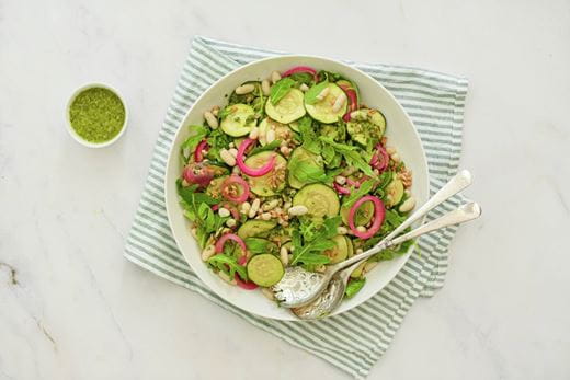 recipe image Courgettesalade met reuzebonen en pestodressing