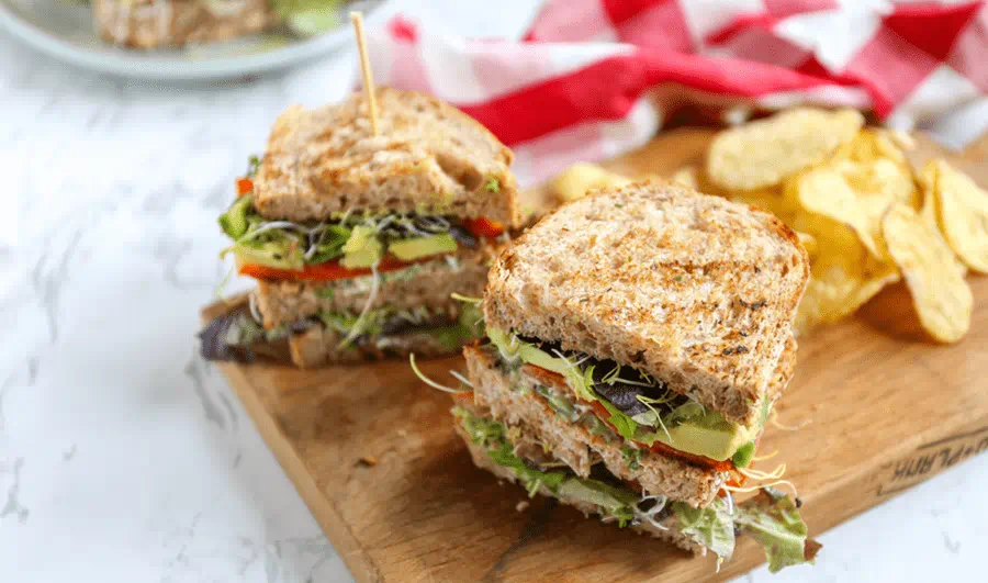 recipe image Lekker vullende vegan club sandwich