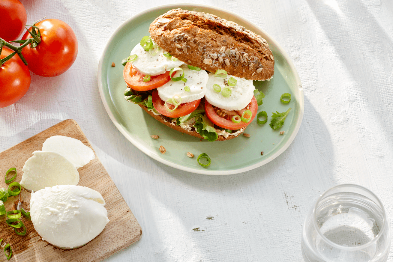 recipe image Knapperig broodje caprese