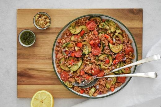 recipe image Tomaten-bulgursalade met gemarineerde groenten uit de oven
