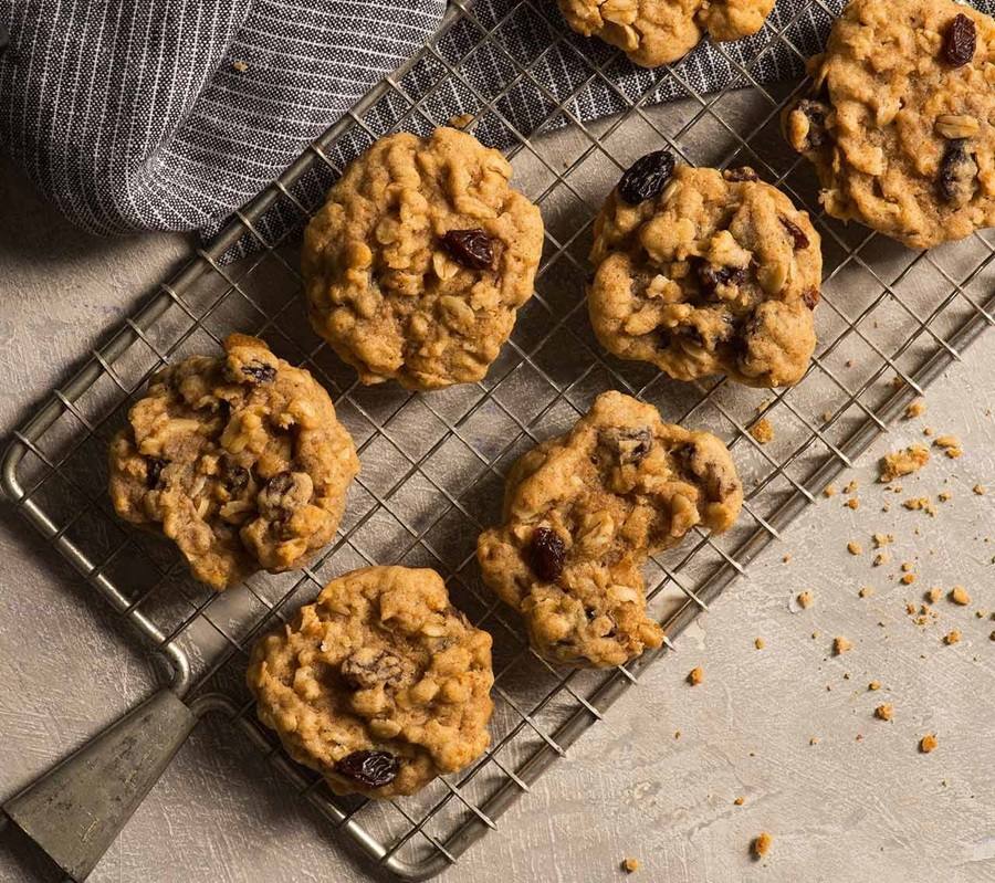recipe image Yulaflı, Tarçınlı ve Kuru Üzümlü Kurabiye
