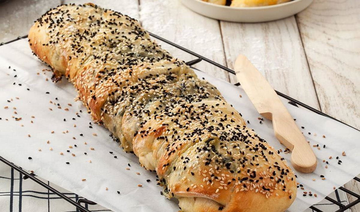 recipe image Ispanaklı Kaşarlı Mantarlı Kapalı Pide