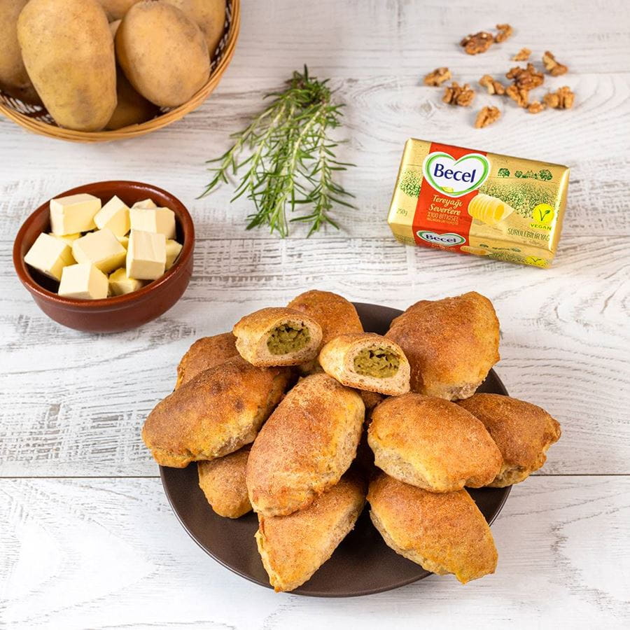 recipe image Tam Buğday Unlu, Patatesli, Vegan Poğaça